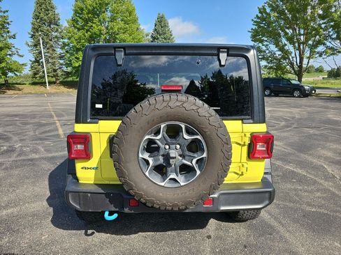 Used 2023 Jeep Wrangler Unlimited Rubicon 4xe w/ Cold Weather Group AWD/4WD image 5