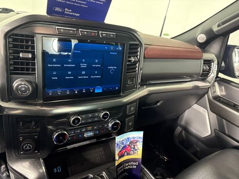 Certified 2022 Ford F150 Lariat w/ Equipment Group 502A High image 18