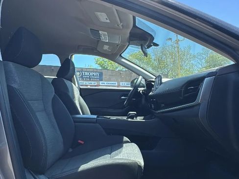 Used 2021 Nissan Rogue SV AWD/4WD image 23