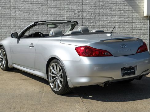 Used 2009 INFINITI G37 Convertible w/ Premium Pkg RWD image 8