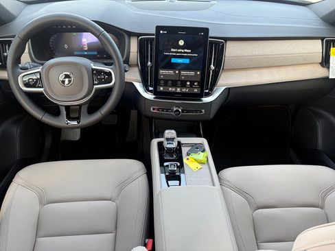 New 2026 Volvo XC90 B5 Core w/ Protection Package Premier AWD/4WD image 11