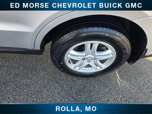 Used 2011 Hyundai Santa Fe GLS image 10