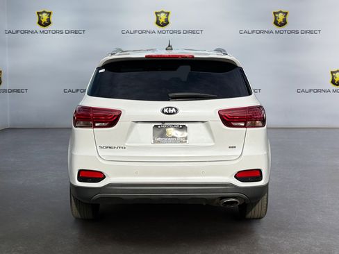 Used 2020 Kia Sorento LX w/ LX I4 Convenience Package image 4