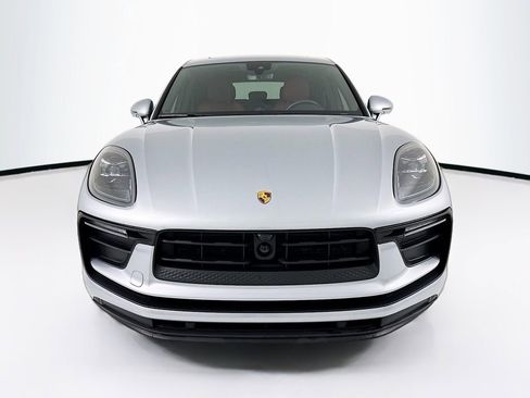 Certified 2025 Porsche Macan AWD/4WD image 6