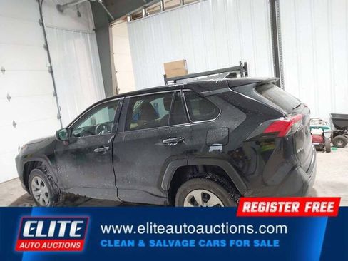 Used 2022 Toyota RAV4 LE image 27