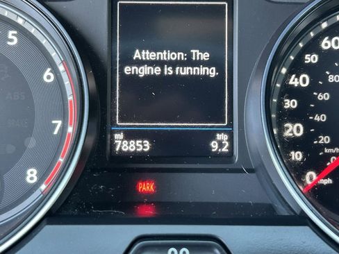 Used 2021 Volkswagen Atlas Cross Sport SE image 32