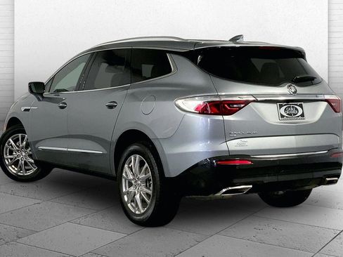 Used 2023 Buick Enclave Essence w/ Experience Buick Package AWD/4WD image 11