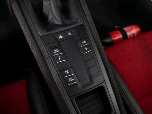 Certified 2025 Porsche 718 Boxster Spyder RS image 31