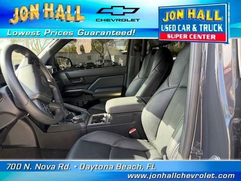 Used 2025 Toyota 4Runner SR5 image 19