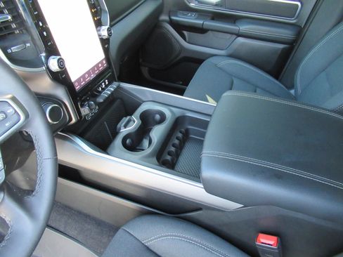 Used 2026 RAM 1500 Big Horn AWD/4WD image 17