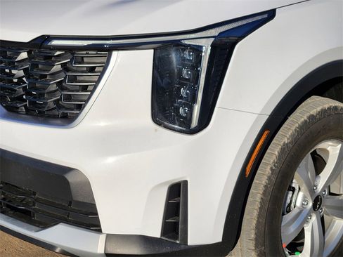 New 2026 Kia Sorento LX image 6