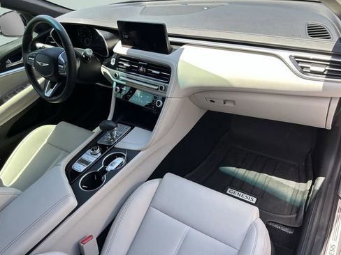 Used 2025 Genesis G70 2.5T RWD image 17