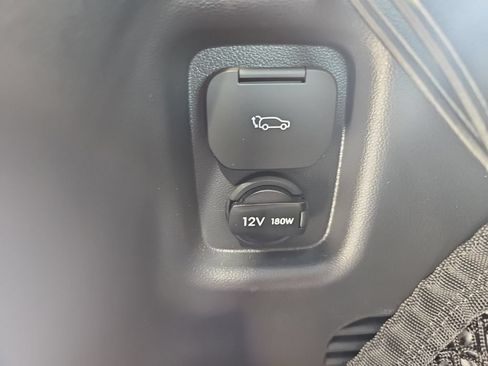 Certified 2026 Hyundai Ioniq 9 SEL AWD/4WD image 38