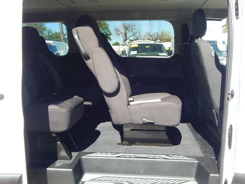 Used 2022 Ford Transit 350 XLT image 3