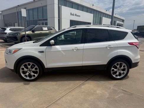 Used 2014 Ford Escape Titanium AWD/4WD image 2