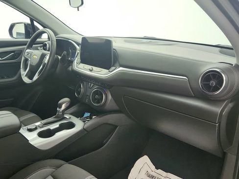 Used 2025 Chevrolet Blazer LT FWD image 22