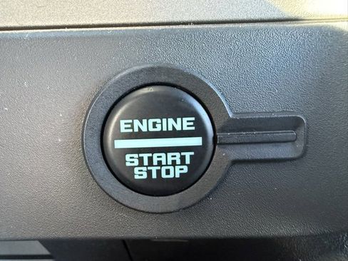 Used 2025 Ford Bronco Outer Banks image 32