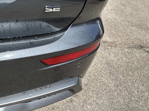 New 2025 Mitsubishi Outlander SE image 6