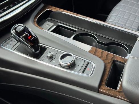 Certified 2023 Cadillac Escalade Premium Luxury Platinum image 31