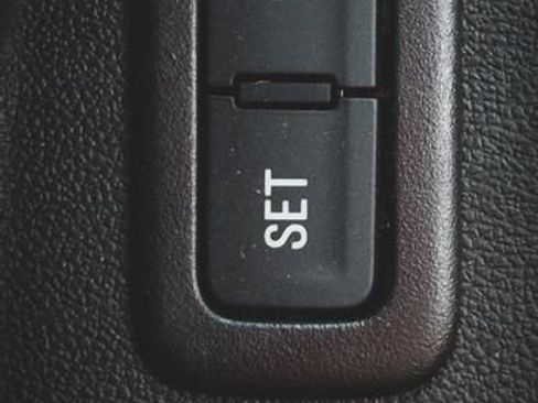 Used 2021 Chevrolet Equinox LT FWD image 7