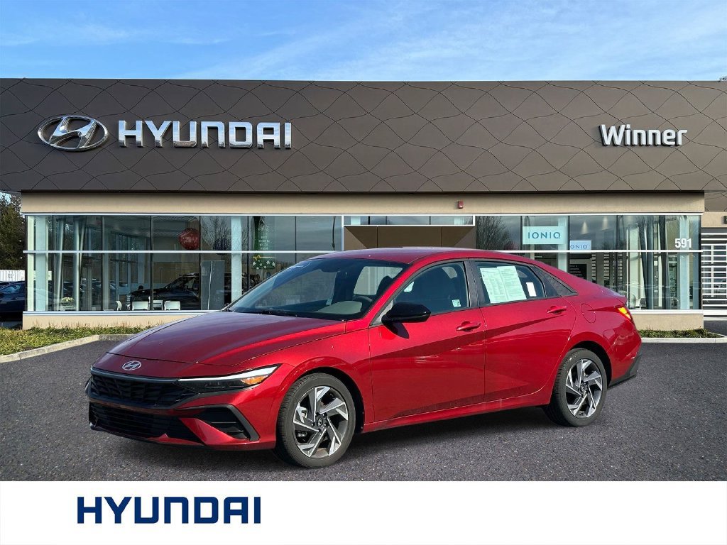 Certified 2025 Hyundai Elantra Sport FWD image 1