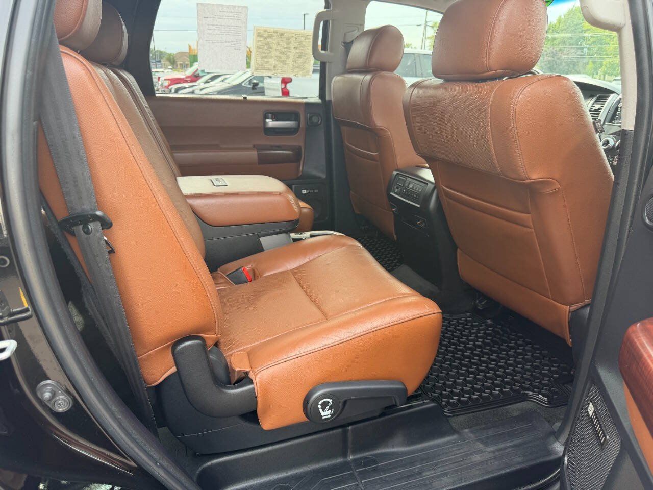 Used 2016 Toyota Sequoia Platinum AWD/4WD image 15