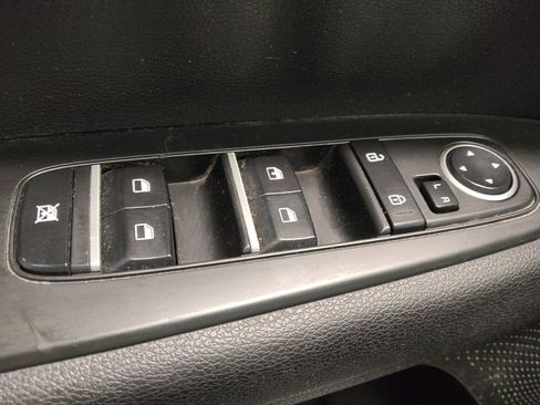 Used 2022 Kia Forte LXS image 27