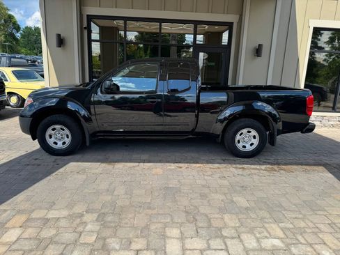 Used 2018 Nissan Frontier S RWD image 4