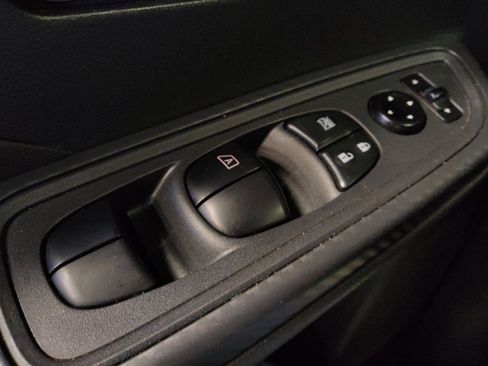 Used 2024 Nissan Versa SV w/ Trunk Package FWD image 27
