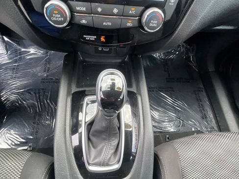 Used 2019 Nissan Rogue Sport SV AWD/4WD image 19