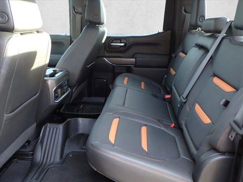 Used 2021 GMC Sierra 1500 AT4 image 8