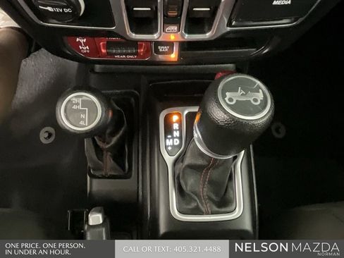 Used 2018 Jeep Wrangler Unlimited Rubicon w/ Dual Top Group image 37