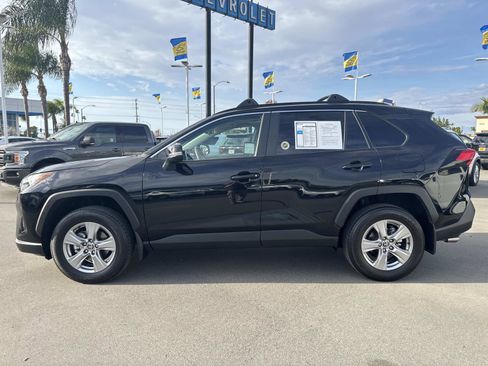 Used 2025 Toyota RAV4 XLE image 8