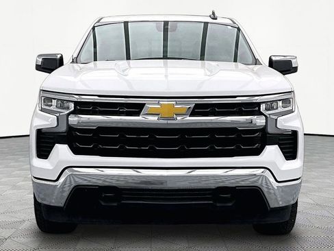 Used 2024 Chevrolet Silverado 1500 LT w/ Convenience Package II AWD/4WD image 3