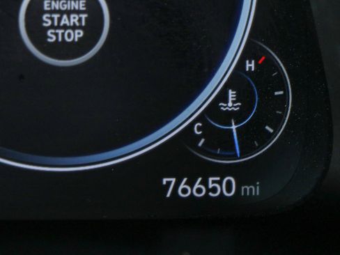 Used 2020 Hyundai Sonata SEL w/ Convenience + Sunroof Package FWD image 16
