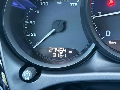 Used 2023 Porsche Macan Turbo AWD/4WD image 41
