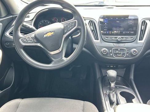 Used 2023 Chevrolet Malibu LS FWD image 19