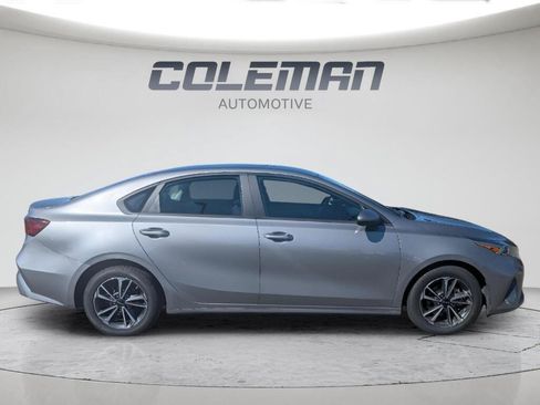 Used 2024 Kia Forte LXS FWD image 4