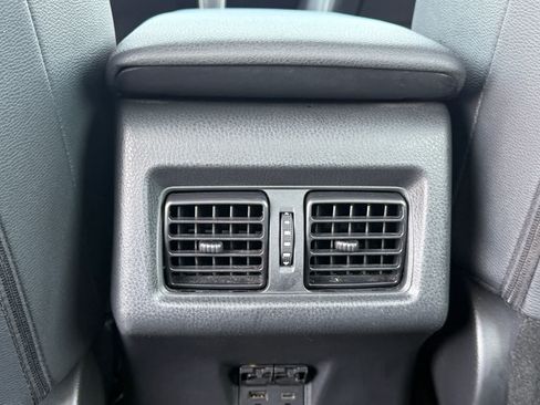 Used 2025 Toyota Camry SE FWD image 25