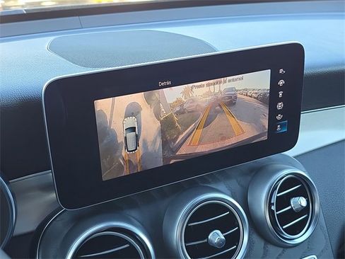 Used 2020 Mercedes-Benz GLC 300 image 24