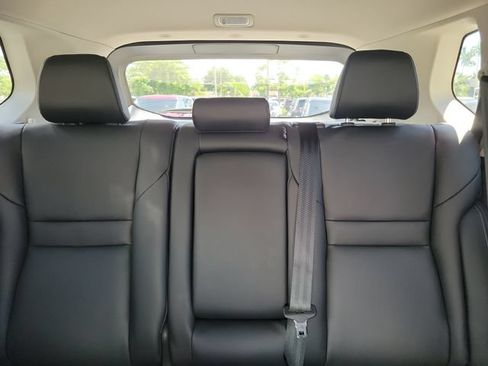 Used 2023 Nissan Rogue SL w/ SL Premium Package FWD image 28