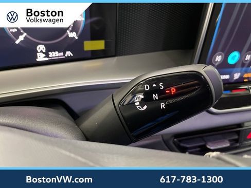 New 2026 Volkswagen Tiguan SE image 18