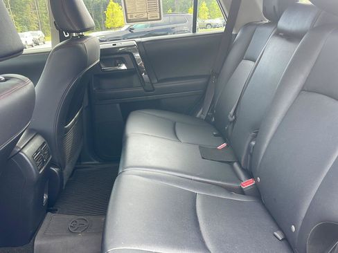 Used 2021 Toyota 4Runner Venture w/ Moonroof Package AWD/4WD image 35