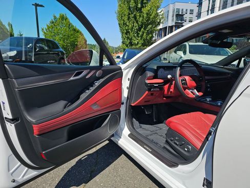 Used 2025 Genesis G80 3.5T Sport image 22