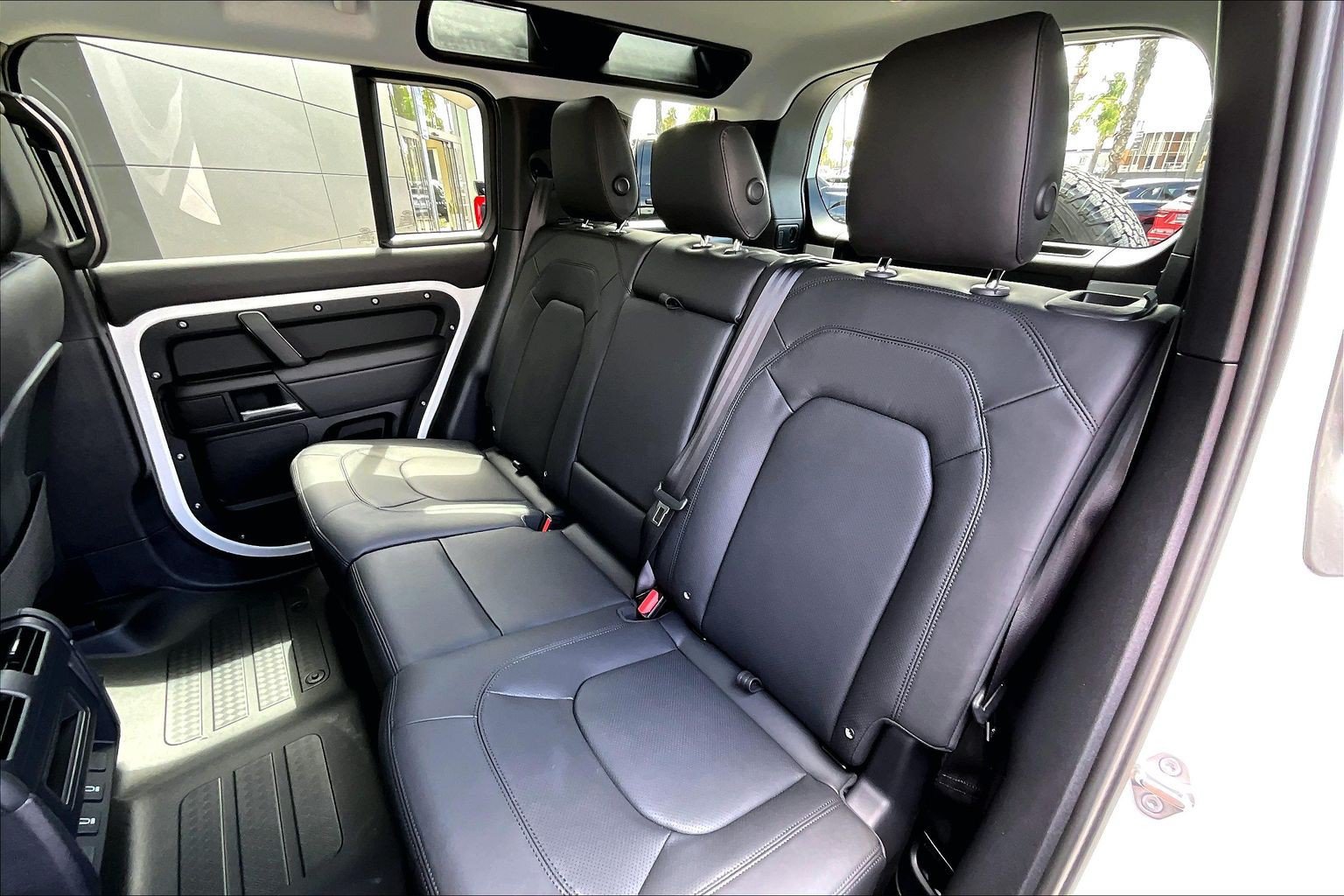 New 2026 Land Rover Defender 110 S AWD/4WD image 10