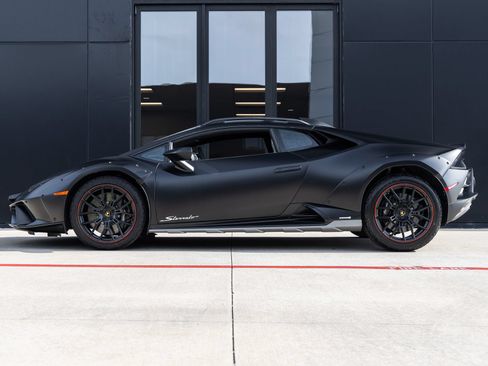 Used 2023 Lamborghini Huracan Sterrato AWD/4WD image 9