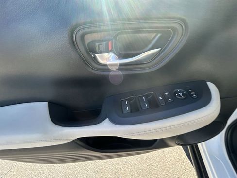 Certified 2024 Honda HR-V LX image 13