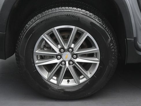Used 2023 Chevrolet Traverse LT AWD/4WD image 35