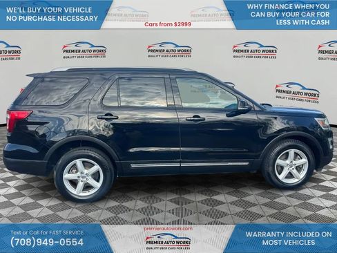 Used 2017 Ford Explorer XLT w/ Equipment Group 202A AWD/4WD image 8