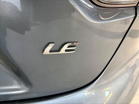 Used 2023 Toyota Corolla LE image 28